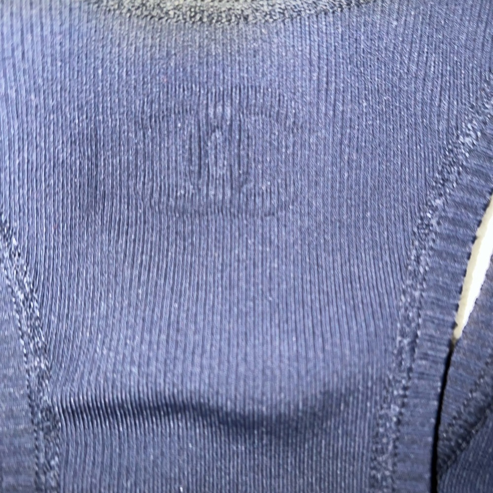 CHANEL‎ Navy Blue Crop Top - Picture 4 of 10